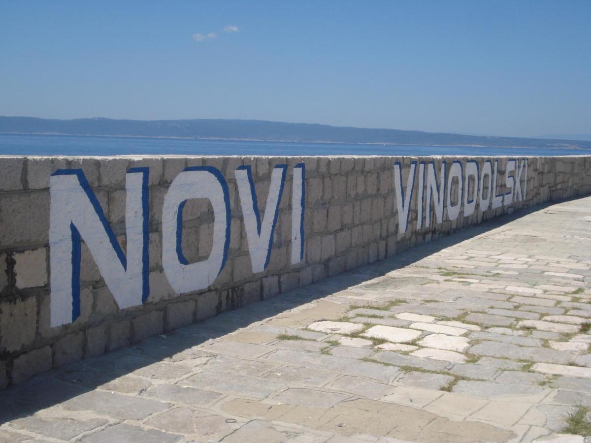 Apartment Sara Novi Vinodolski Zewnętrze zdjęcie