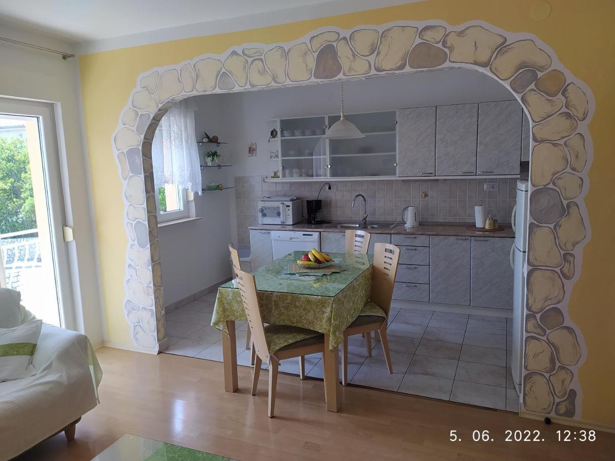 Apartment Sara Novi Vinodolski Zewnętrze zdjęcie