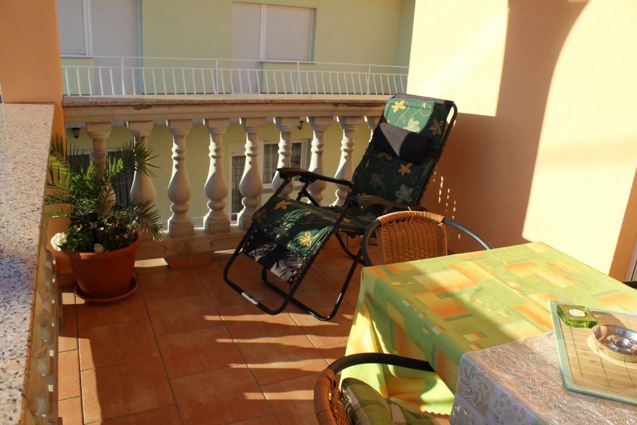Apartment Sara Novi Vinodolski Zewnętrze zdjęcie